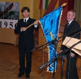 Dr. Szűcs Lajos átadta Sülysápnak a Milleniumi zászlót