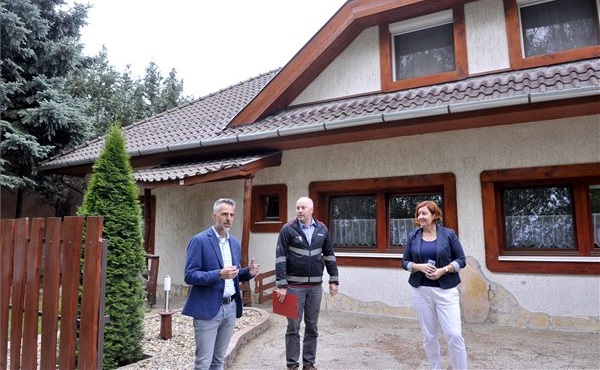 Új otthonukba költöztek az első lakók a Magyar Máltai Szeretetszolgálat gödi Gondviselés Házából